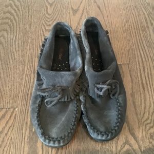 Soft moc gray moccasins, size 8